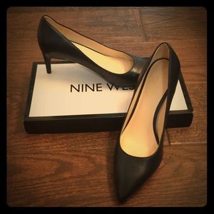 Nine West Navy Blue Classic Heels